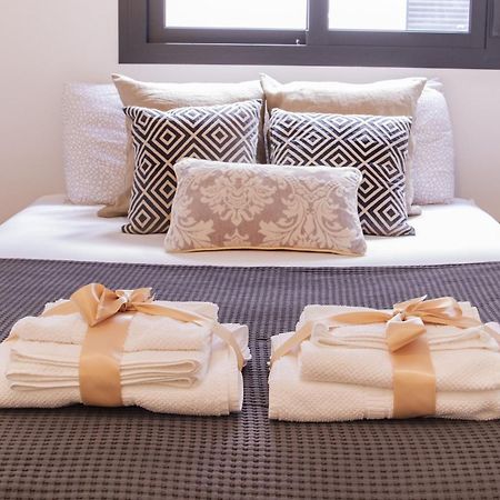 -Malagasunapts- Rooftop Pool & Free Parking Exterior photo