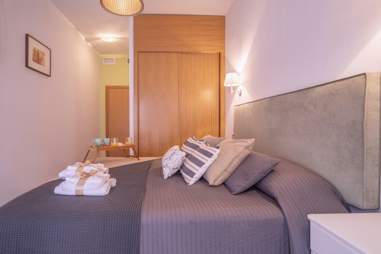 -Malagasunapts- Rooftop Pool & Free Parking Exterior photo