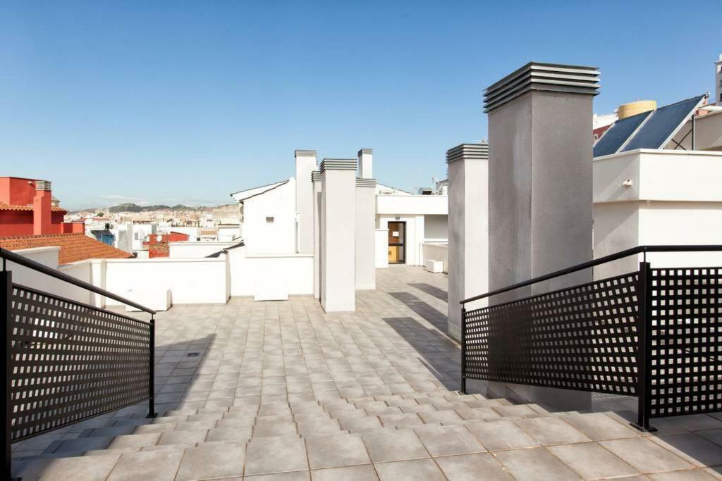 -Malagasunapts- Rooftop Pool & Free Parking Exterior photo